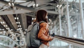 Impermeabile, compatto e spazioso. Questo è lo zaino più venduto per viaggiare low cost, anche in aereo