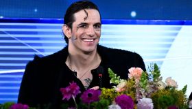 Sanremo 2026, la terza conferenza stampa. Achille Lauro “felicemente single”, l’omaggio a Crans Montana