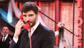 Affari Tuoi, la puntata più “pazza” di sempre. Ha rinunciato a 300mila euro: “Chiedo scusa”