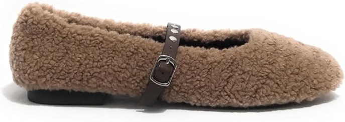 &Egrave; Teddy Chic, 5 soffici accessori con cui scaldarsi nell'inverno 2026, dalla borsa alle scarpe
