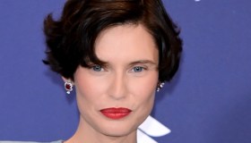 Sanremo 2026, la scaletta della quarta serata: cantanti, ospiti e orari