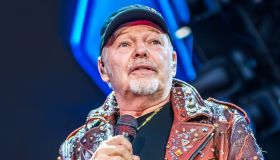 Vasco Rossi difende Laura Pausini alle Olimpiadi invernali 2026: “Inno impeccabile”