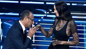 Sanremo 2026, pagelle della terza serata: Laura Jackson (4), il ritorno di Fru (10), De Martino nuovo conduttore (8)