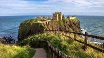 Castello di Dunnottar, una fortezza spettacolare a picco sul mare