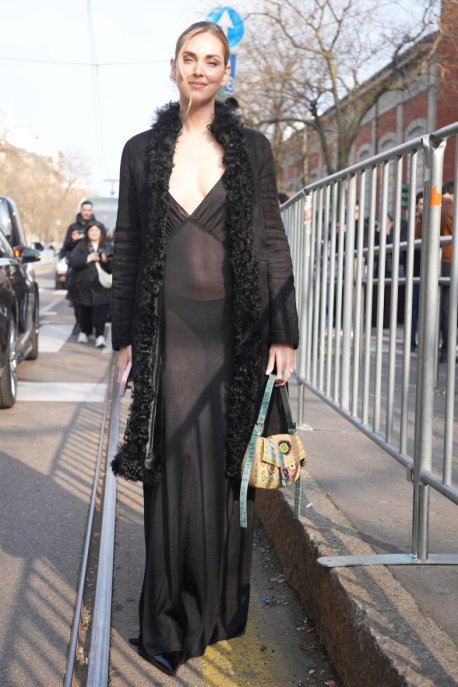 Milano Fashion Week 2026, Monica Bellucci si prende la scena e oscura Ferragni e Golino