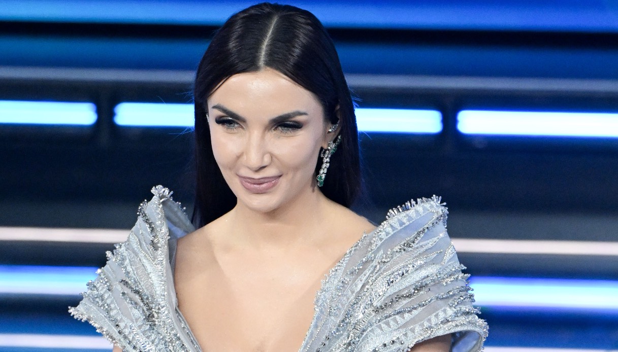 Ciglia XXL come Elettra Lamborghini a Sanremo. Ecco i mascara extra volumizzanti da provare