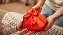 San Valentino 2026: regali smart per lei che non finiranno in un cassetto dopo una settimana