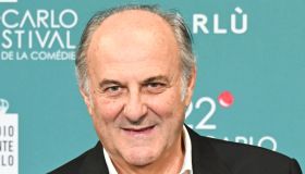 La Ruota della Fortuna, Gerry Scotti sfida Sanremo 2026. E Samira Lui è un sogno