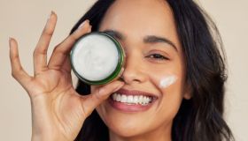 Zero occhiaie e rughe. 10 creme contorno occhi al retinolo per uno sguardo wow