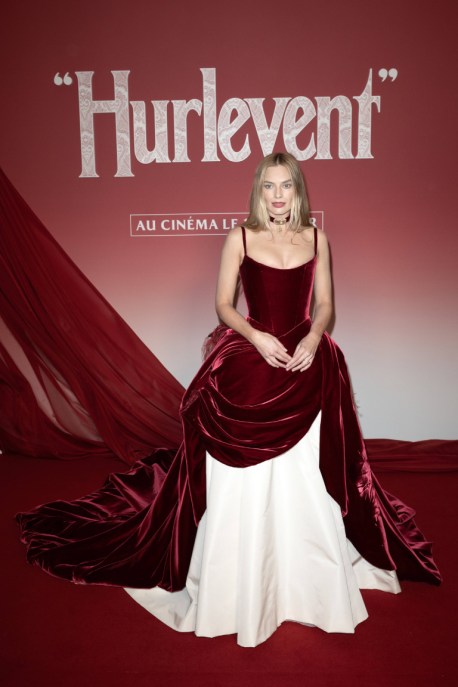 Margot Robbie alla premiere di Cime Tempestose a Parigi