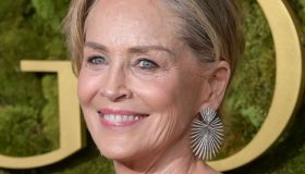 Sharon Stone, 67 anni e non dimostrarli. Il suo segreto? Skincare naturale e un facial spray green da usare da mattina a sera