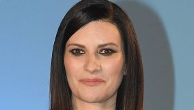 Holden si sfoga su Instagram: “Non sono libero”. La reazione di Laura Pausini