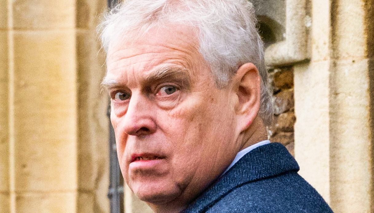 Re Carlo, perché è difficile eliminare Andrea dalla linea di successione al trono