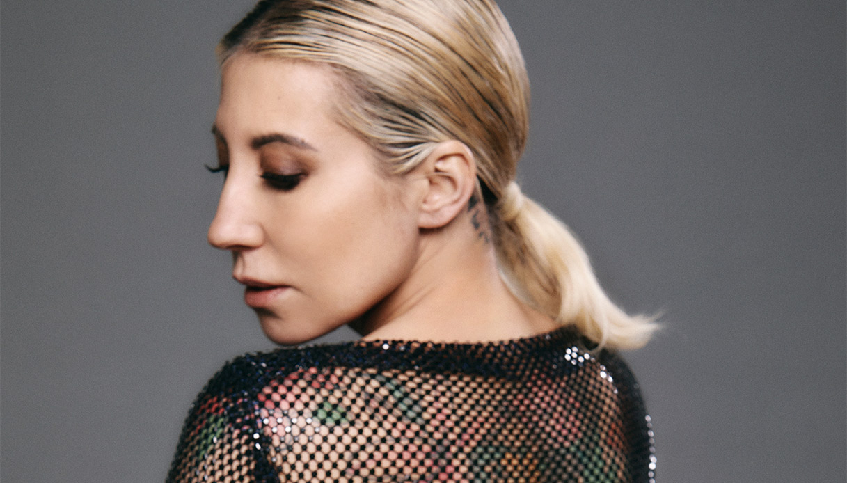 Sanremo 2026, Malika Ayane: “Se fossi un animale notturno sarei la mia gatta Marmitta”