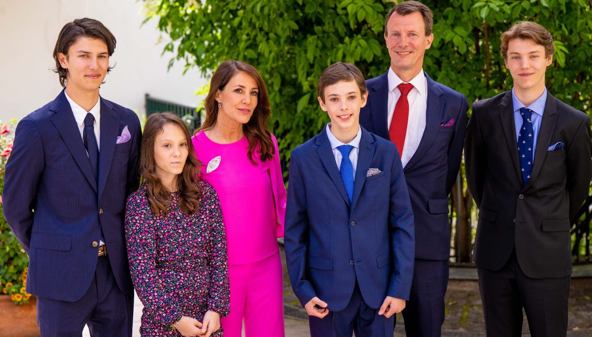 Joachim e Marie di Danimarca con Nikolai, Felix, Athena ed Henrik
