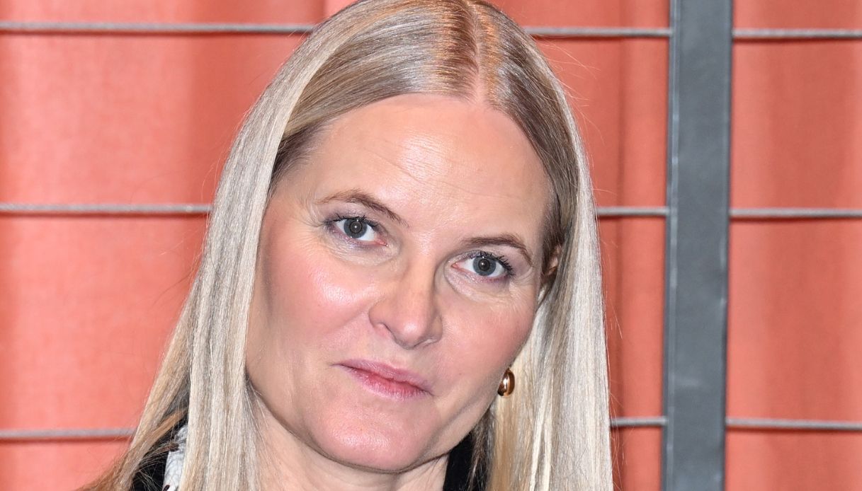 Mette-Marit di Norvegia, inizia il processo contro Marius Borg. E la Principessa rischia il divorzio