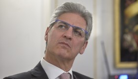 Paolo Petrecca, stop dalla Rai: le gaffe alla cerimonia d’apertura delle Olimpiadi 2026