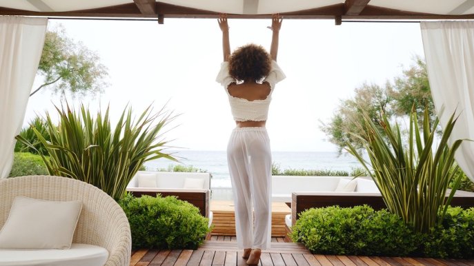 Pergotenda, cos’è e quali permessi ci vogliono per realizzarla