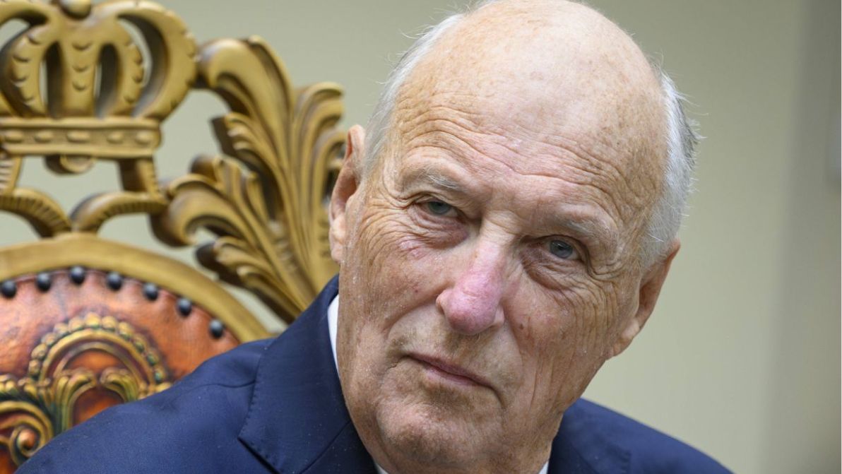 Peggiorano le condizioni di salute di Re Harald, cresce la preoccupazione in Norvegia