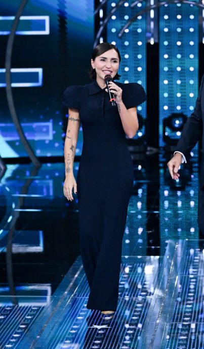 Sanremo 2026, chi veste gli artisti in gara? Cosa sappiamo sui look