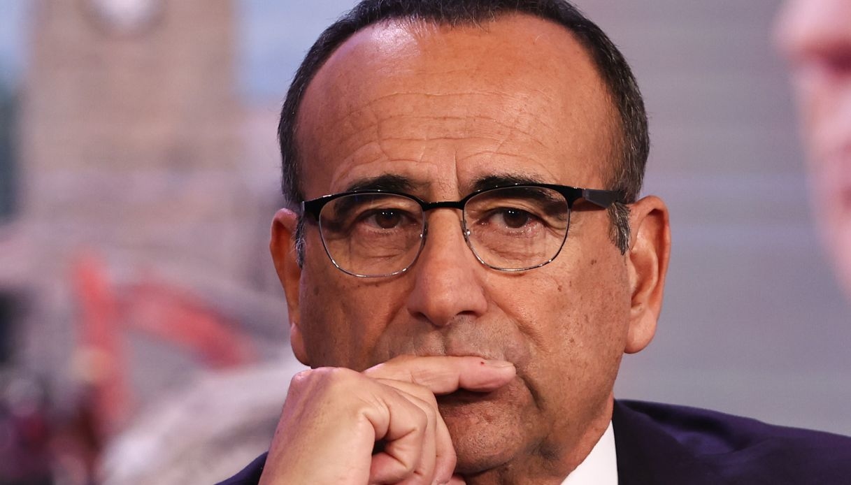 Carlo Conti per la prima volta a Verissimo: prima si commuove, poi la rivelazione su Sanremo