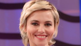 Da noi… A ruota libera, le anticipazioni del 15 febbraio: Gigliola Cinquetti tra gli ospiti