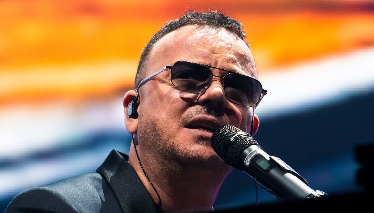 Gigi D'Alessio, l'addio più difficile: è morto Vincenzo D'Agostino. Chi era il "paroliere di Napoli"