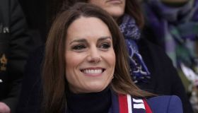 Kate Middleton torna in pubblico dopo l’arresto di Andrea, e infrange il galateo