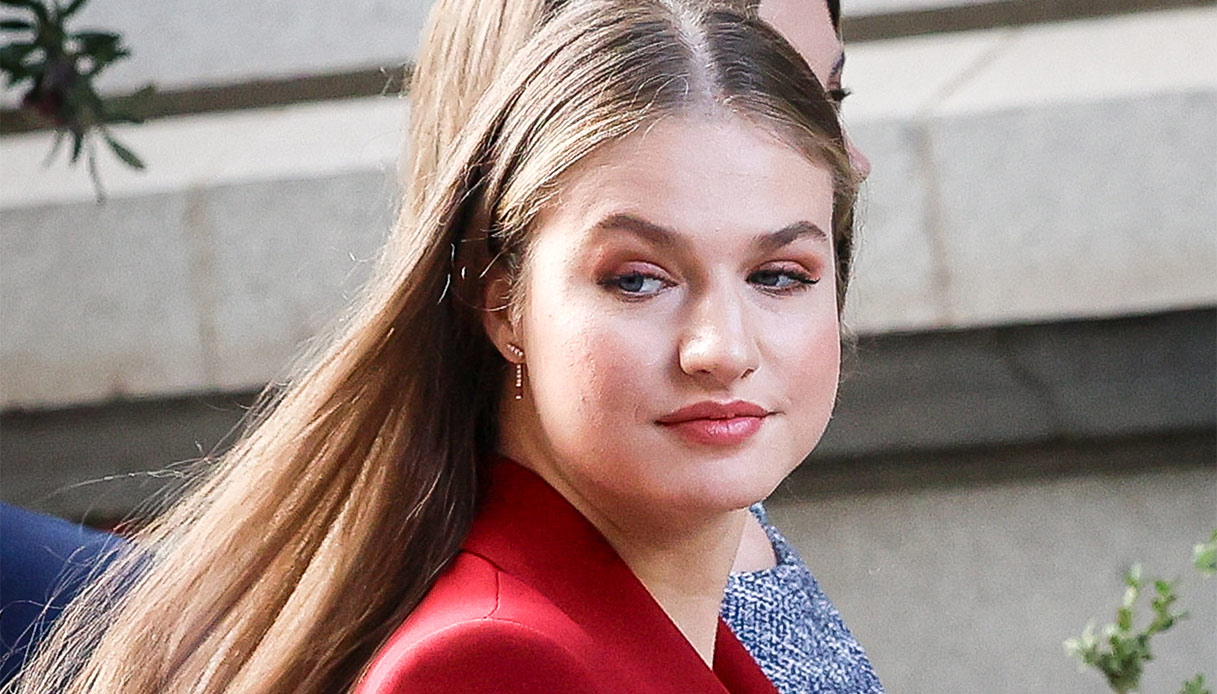 Leonor copia i look di mamma Letizia di Spagna