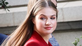Leonor copia i look di mamma Letizia di Spagna