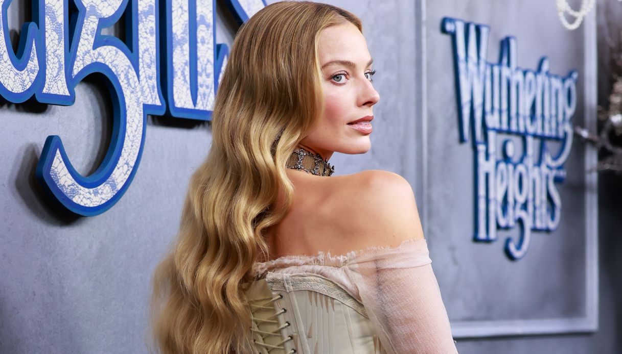 Cime Tempestose, Margot Robbie lancia le Bronte Waves. Il tool low costo che ti serve per onde morbide e ribelli