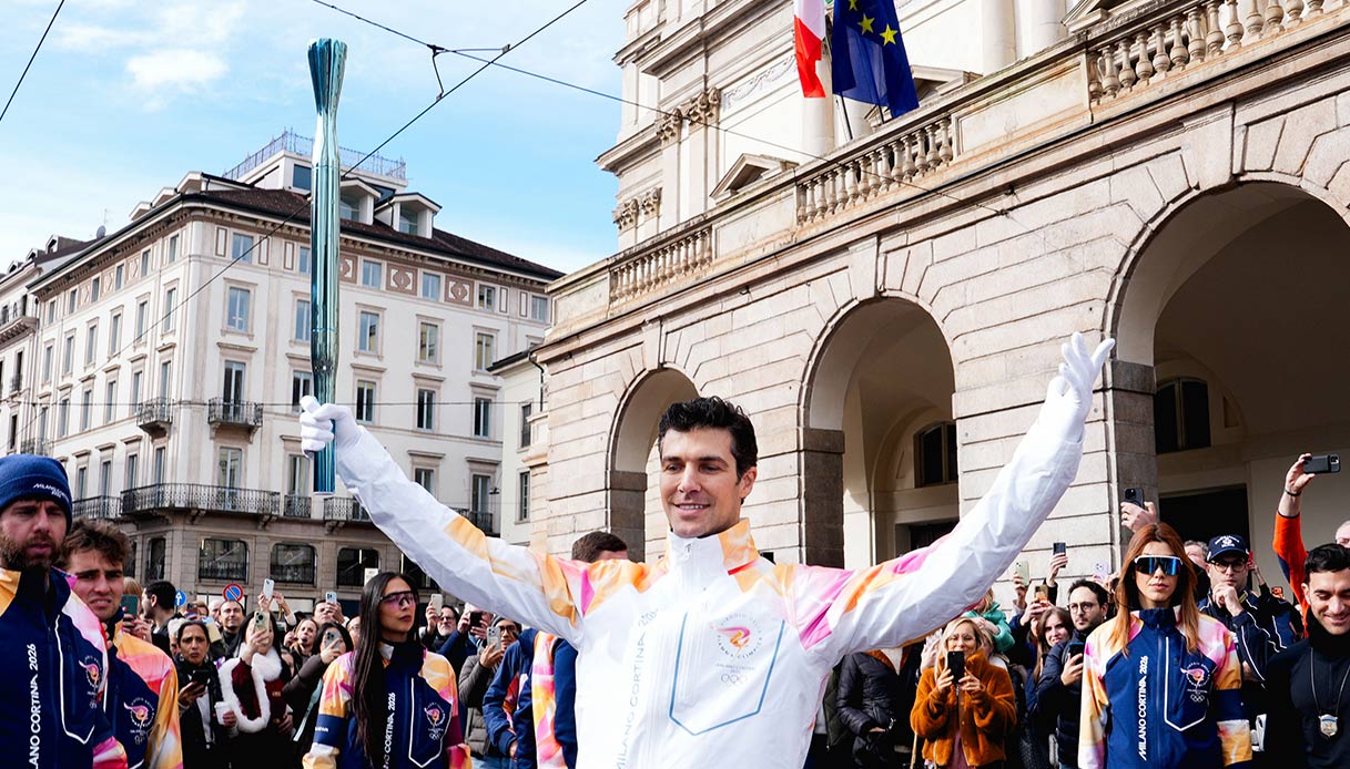 Roberto Bolle tedoforo: "Un'esperienza molto emozionante. Per me è stato un orgoglio"