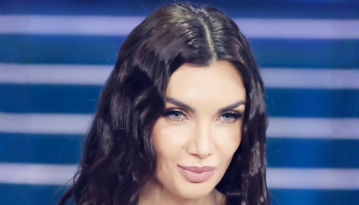 Sanremo 2026, chi veste Elettra Lamborghini al Festival