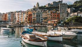 Sanremo, palcoscenico di pietra e luce tra Belle Époque Medioevo e spettacolo