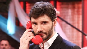 Ascolti tv del 20 febbraio, Marco Liorni in prima serata. De Martino sfida Gerry Scotti