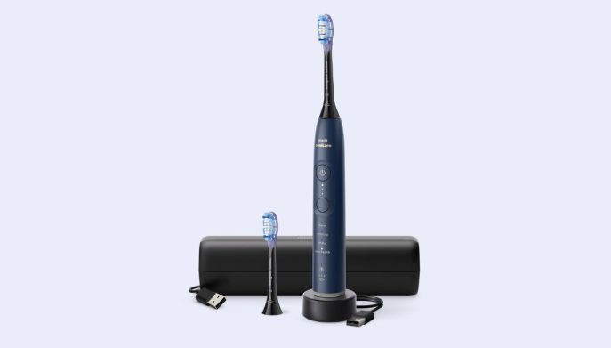 Set spazzolino sonico Philips Sonicare serie 7000 blu notte con custodia e testine.