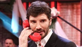 Affari Tuoi, Brenda sorprende De Martino: “Che coraggio”. Lacrime in studio