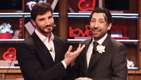 Affari Tuoi, Herbert Ballerina “ruba il lavoro” a Martina: il balletto tanto voluto da De Martino