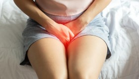 Allarme sifilide anche in Italia, boom di casi tra gli adolescenti. Le raccomandazioni degli esperti