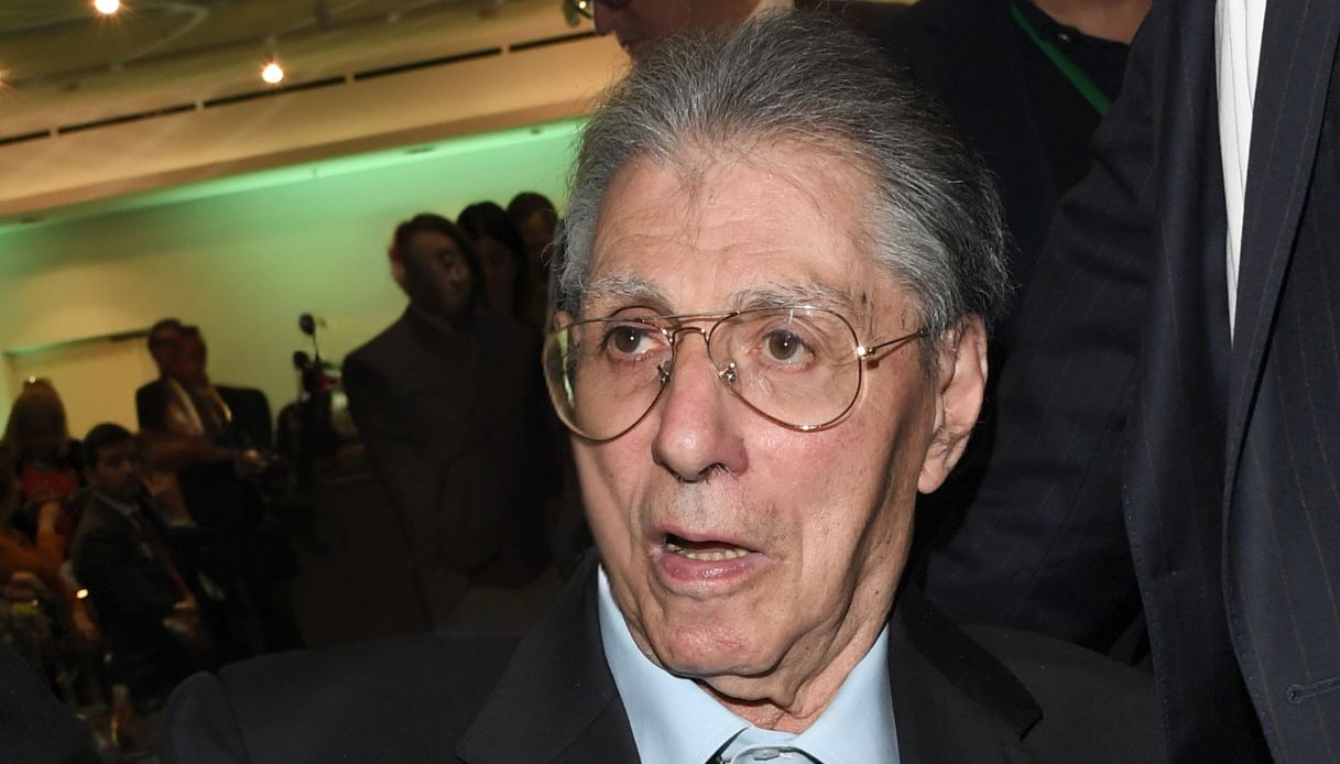 Umberto Bossi, le cause della morte: il peggioramento, poi la terapia intensiva