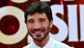 Affari Tuoi, errori clamorosi e colpi di scena: la partita che ha fatto impazzire De Martino