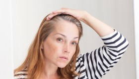 Capelli bianchi e tumori, un nuovo studio mostra la correlazione