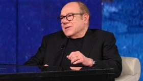 Carlo Verdone a Domenica In, il dolore atroce e l’operazione: “Sono tornato a camminare”