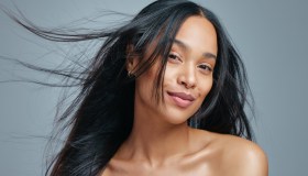 Il trattamento completo per donare ai capelli un effetto glossy immediato è adesso in sconto