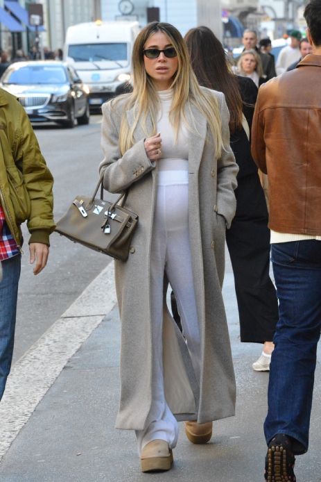 Il look di Diletta Leotta a Milano