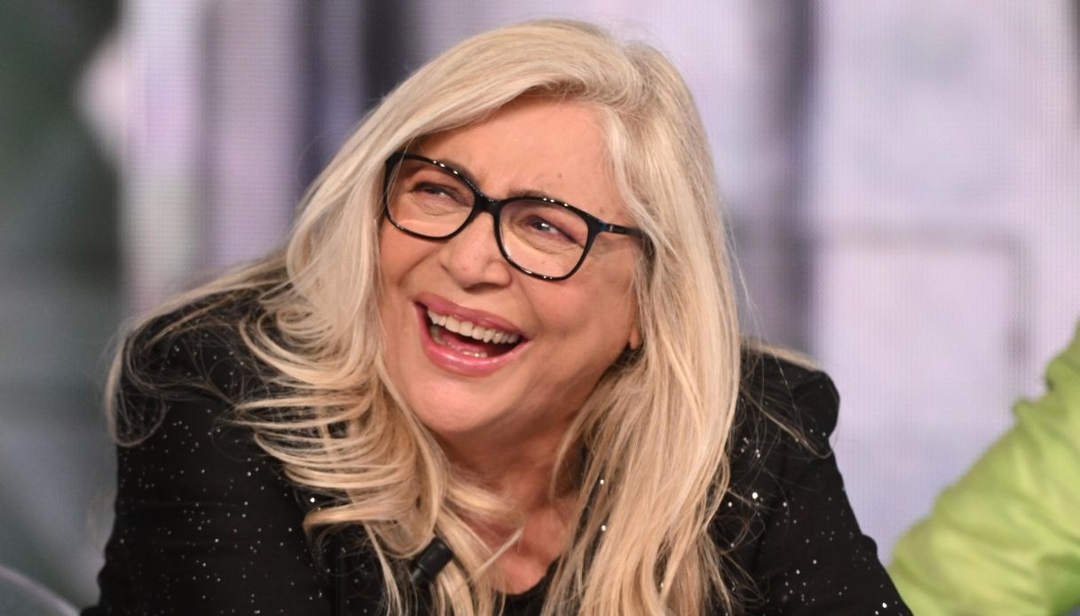 Domenica In a Sanremo, le pagelle: il caos di Elettra (10), salvate i “figli di” (3), Mara bacia Levante (4) Domenica In a Sanremo, le pagelle: il caos di Elettra (10), salvate i “figli di” (3), Mara bacia Levante (4)