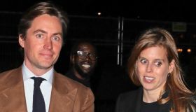 Re Carlo preoccupato, Beatrice di York in crisi col marito dopo lo scandalo: “Vivono separati”