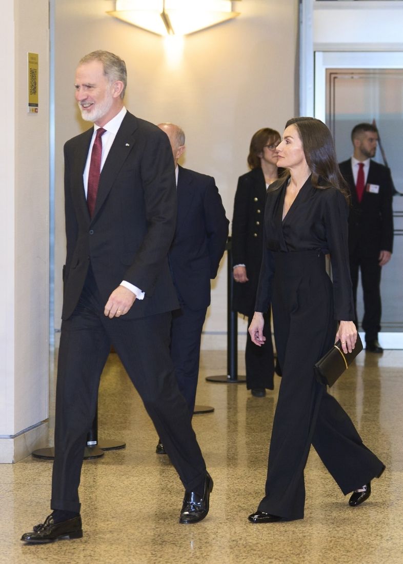 Felipe e Letizia in nero