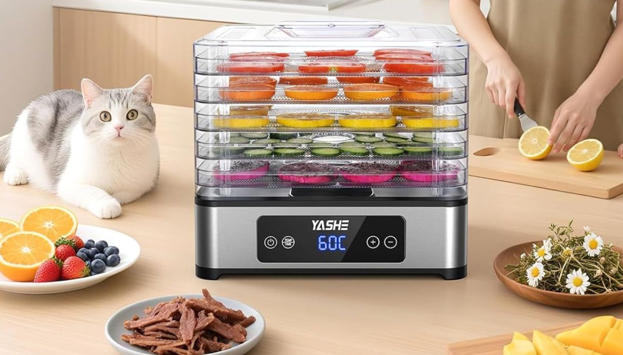 Se ti stai già preparando alla prova costume allora devi provare l'essiccatore per alimenti. Per snack gustosi, ma light all day