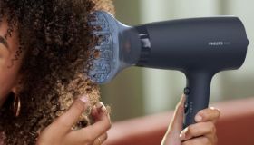 E se ti dicessimo che questo asciugacapelli Philips, già virale su Tik Tok e best seller, può essere tuo a poco più di 20 euro?